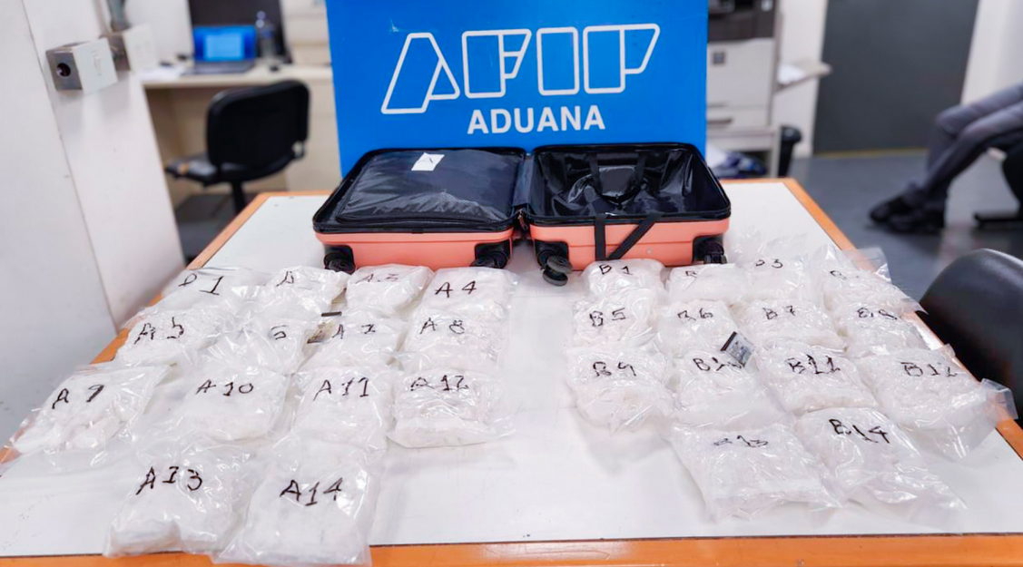 La Aduana Secuestró Más De 14 Kg De éxtasis En El Aeropuerto De Ezeiza